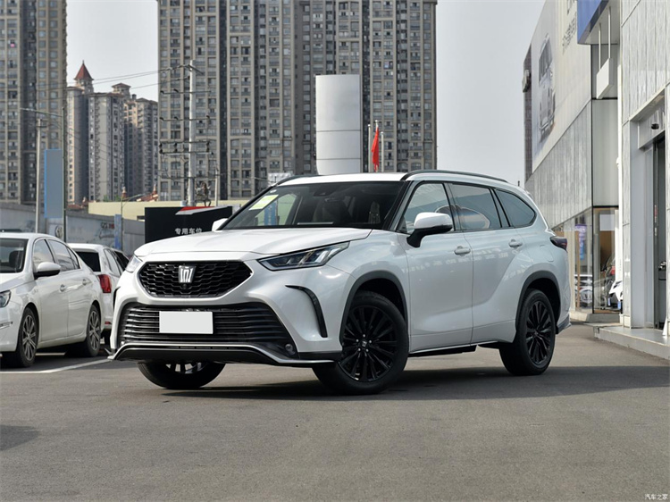 Toyota Crown Kluger SUV на бензин