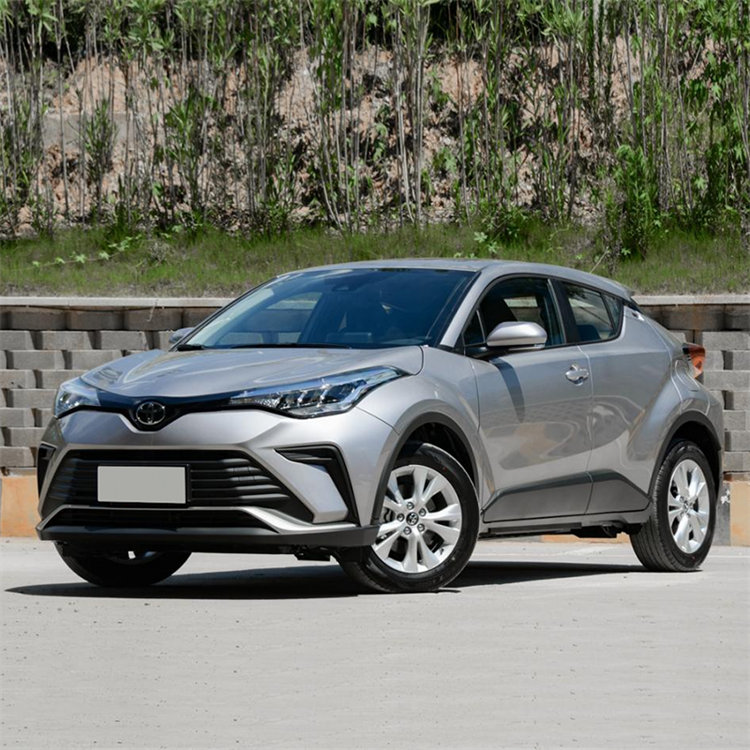 SUV на Toyota Izoa бензин